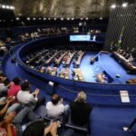 Congreso de Brasil aumenta permiso de paternidad a veinte días