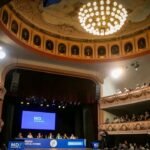 Axel Kicillof lanza MDF Educación en Avellaneda y consolida un armado político que mira hacia el futuro.