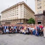 Bajen la nafta y hagan las obras: Grasso acompañó un reclamo federal en Buenos Aires